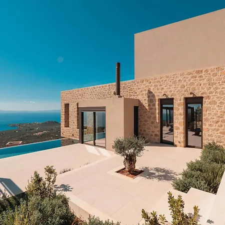 Thea Marre * Neokhorion (Messenia)